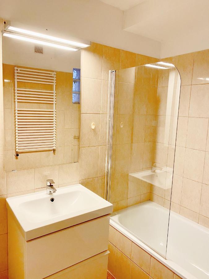 Loft With Rooftop And Free Parking In Garage Budapeste Exterior foto